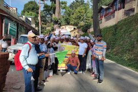 अल्मोड़ा: पुरानी पेंशन लागू किये जाने की मांग को लेकर जिले के कार्मिक रैली मे प्रतिभाग करने के लिए दिल्ली हुए रवाना
