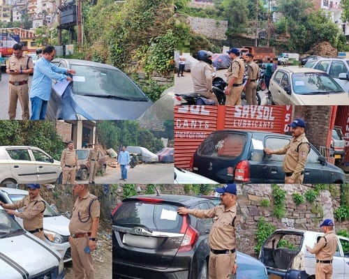 कोतवाली अल्मोड़ा व ट्रैफिक पुलिस ने वाहनों को हटाने के नोटिस किये चस्पा
