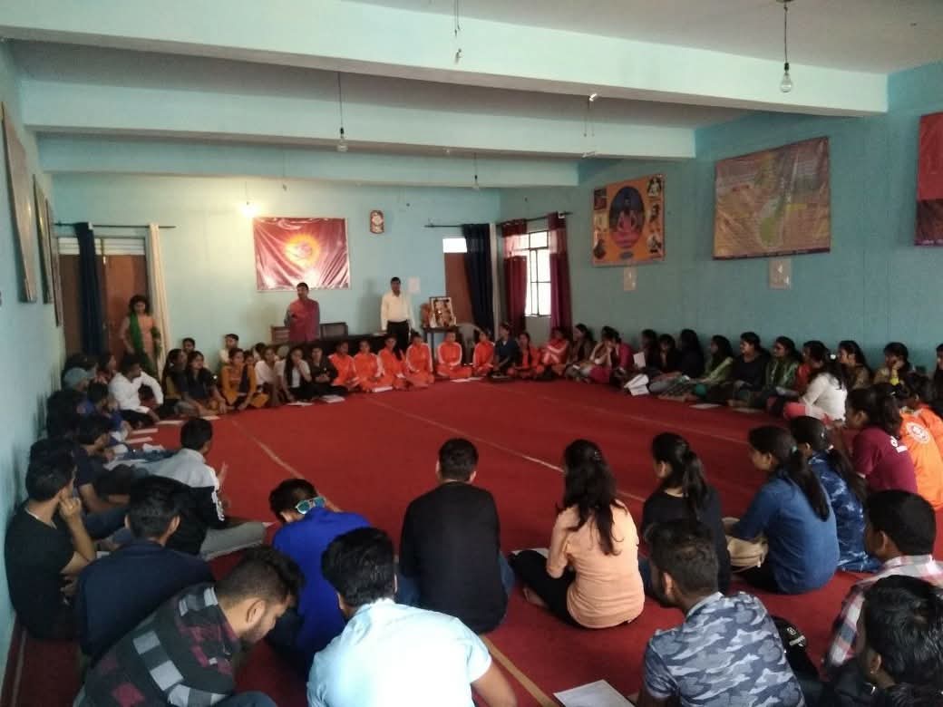 आओ हम सब योग करें,अभियान को लेकर योग विज्ञान विभाग, एसएसजे विश्वविद्यालय,में विशेष बैठक आयोजित