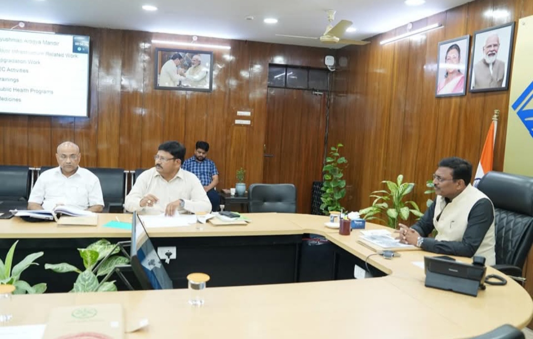 आयुष विभाग की समीक्षा बैठक आयोजित, 25 आयुष एवं वेलनेस सेंटर को सेंटर ऑफ एक्सीलेंस बनाए जाने के निर्देश