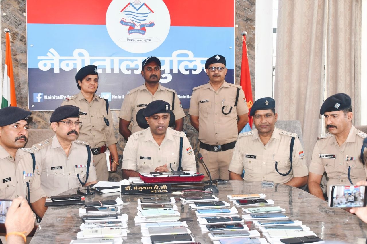 खोया हुआ फोन मिला तो छलक आए ख़ुशी के आंसू