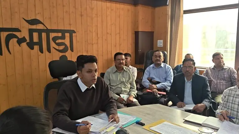 UKSSSC परीक्षा के सफल, निष्पक्ष एवं शांतिपूर्ण संचालन के लिए जिलाधिकारी ने दिये  आदेश
