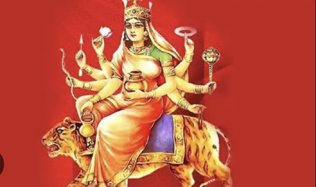 नवरात्रि का चौथा दिन माँ कूष्मांडा को समर्पित, जानें ये मंत्र और कथा
